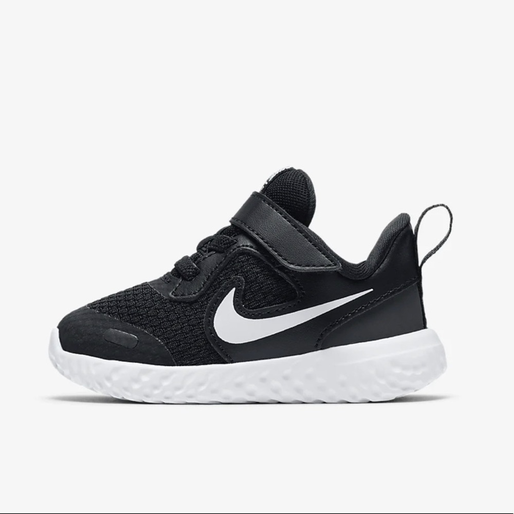 Nike Revolution Toddler Sneakers